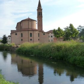 Chiesa Sant’Andrea e della Beata Vergine Immacolata di Lourdes
